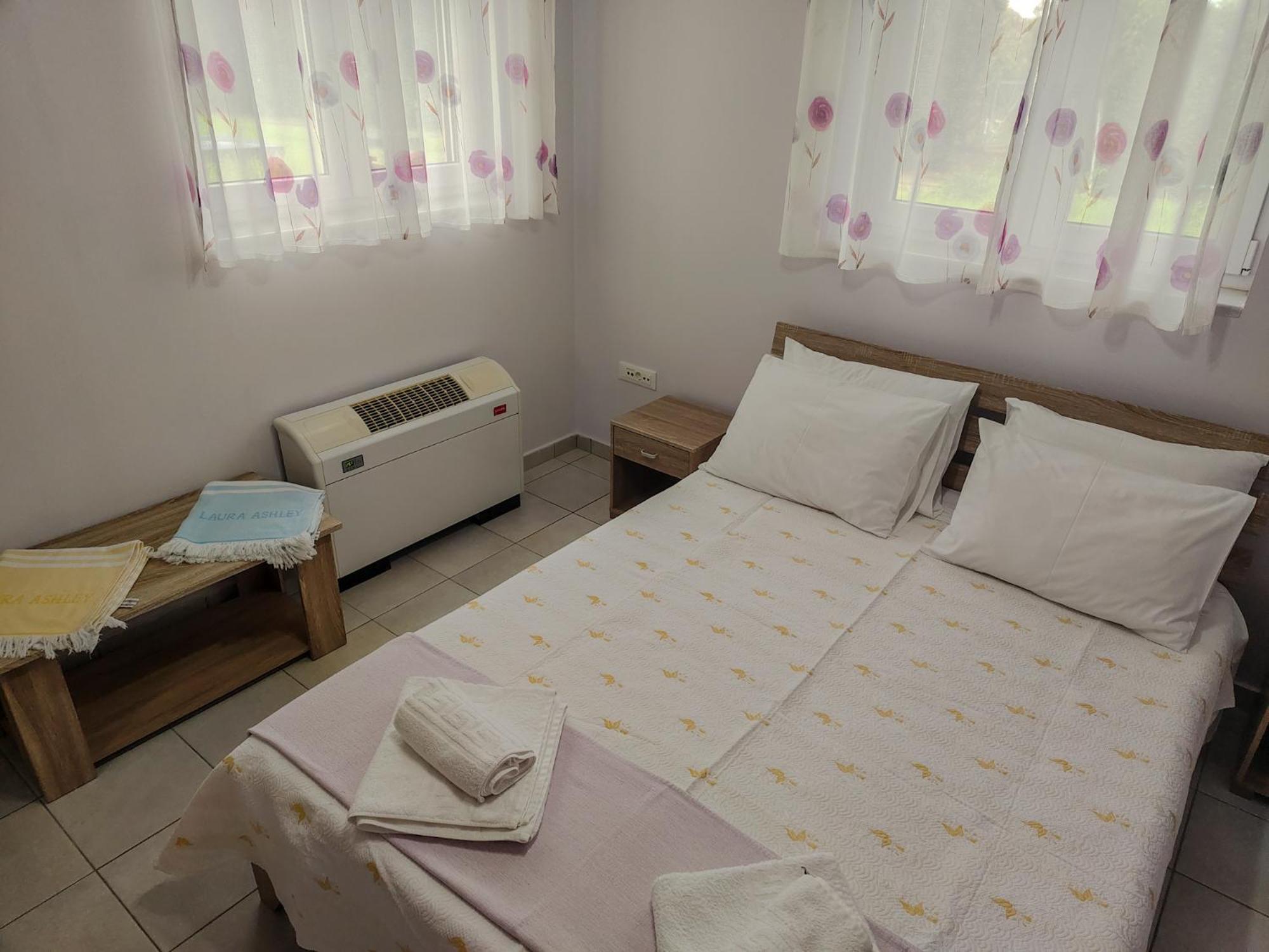 Sea Breeze Ena Apartamento Korakokhórion Exterior foto